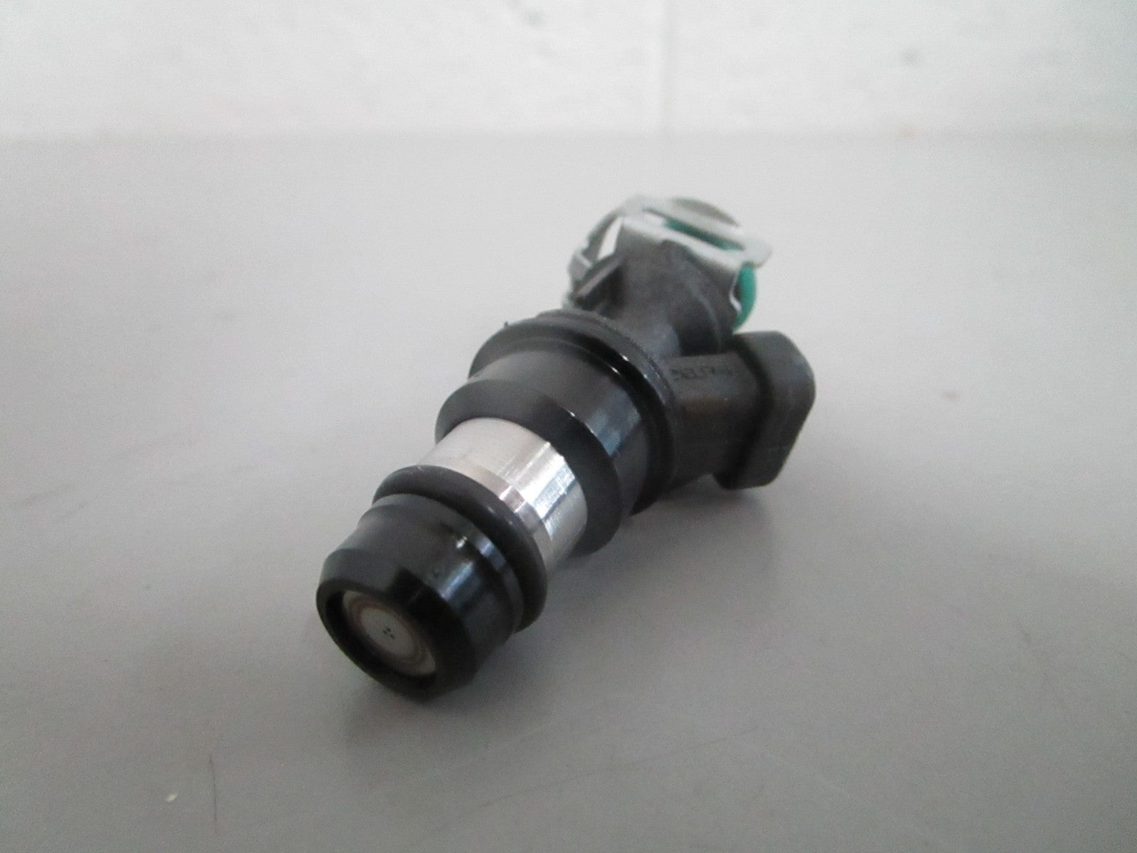 *NEW OEM* 0820 Mercury Quicksilver Injector 881693002