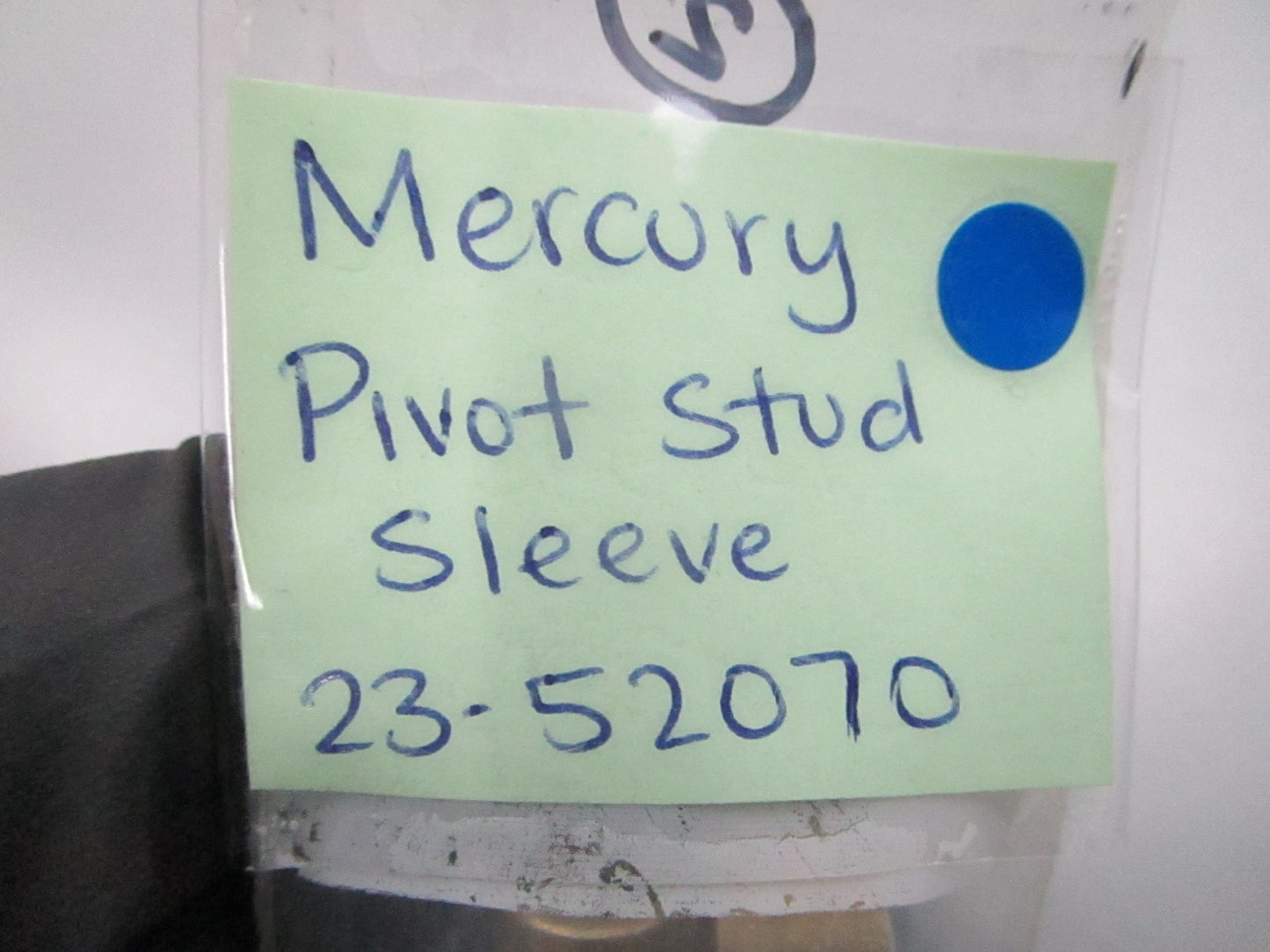 *NEW OEM* 0810 Mercury Quicksilver Pivot Stud Sleeve 23-52070