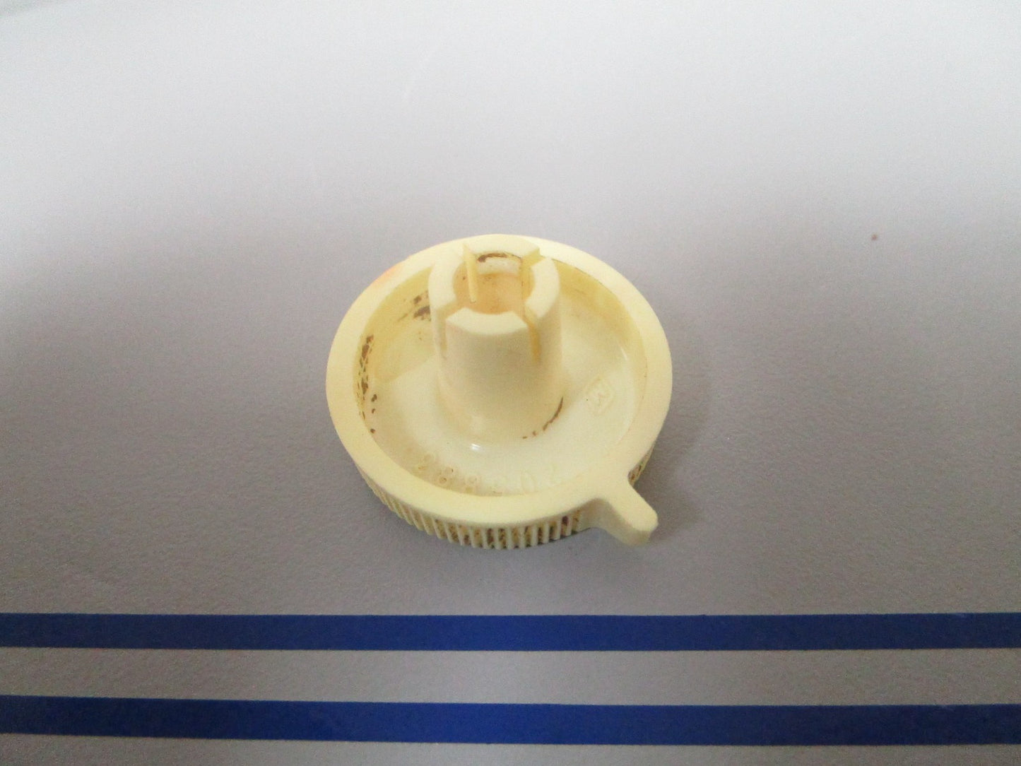 NEW OEM 205883 0205883 OMC Johnson Evinrude Adjustment Knob 0720