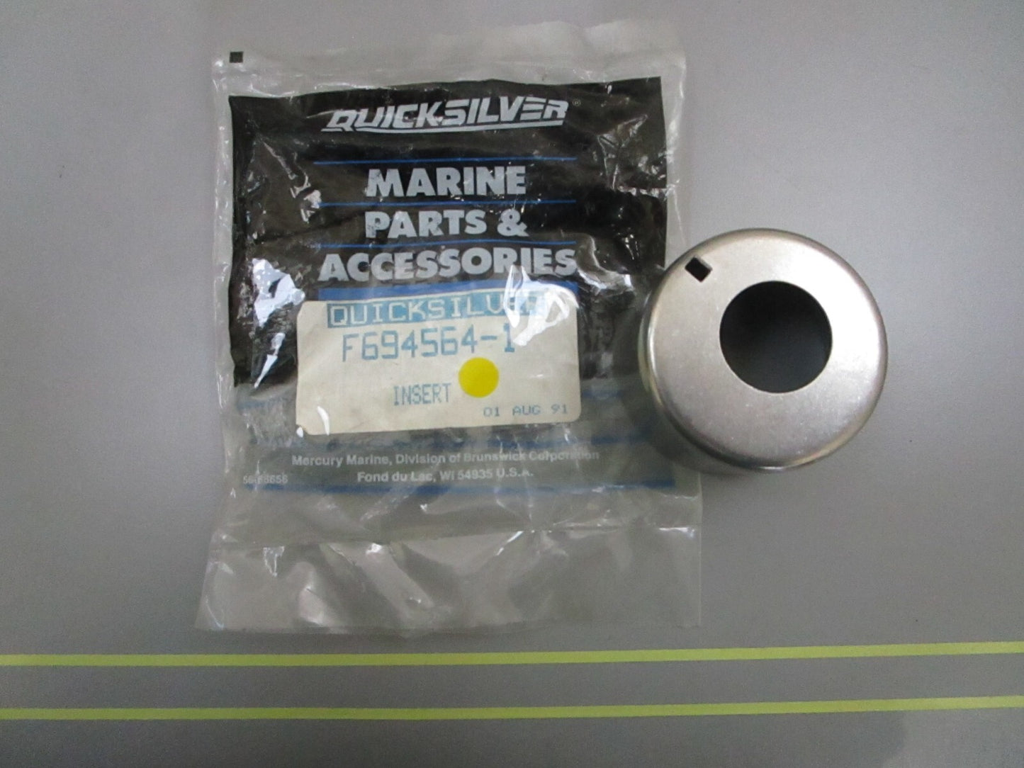 *NEW OEM* 0810 Mercury Quicksilver Insert F694564-1