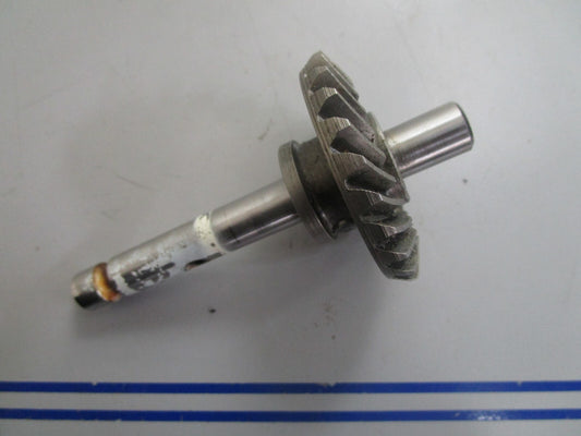 *NEW OEM* 0820 OMC Johnson Evinrude Shaft & Gear Ay 382222 0382222