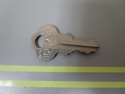 *NEW OEM* 0810 OMC Johnson Evinrude Ignition Key KF12 501527 0501527