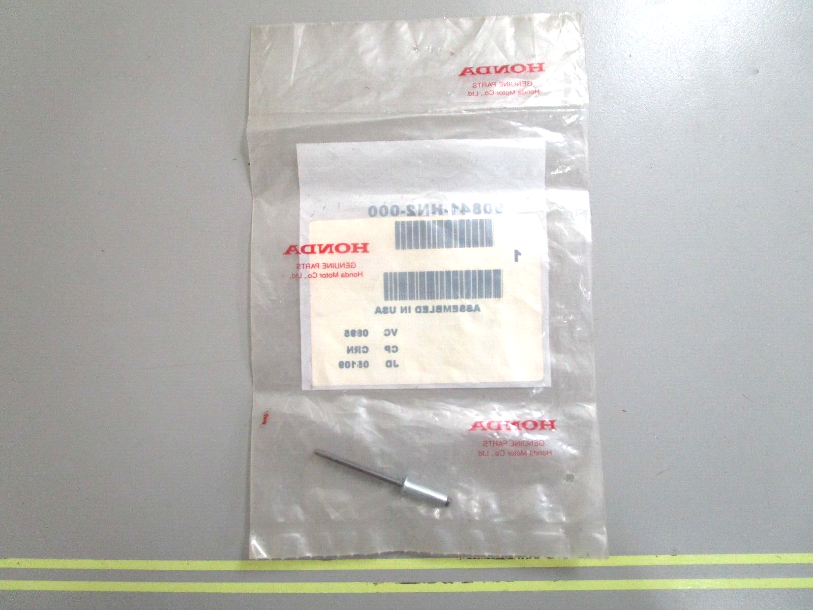 *NEW OEM* 0750 Honda RIVET 90841-HN2-000