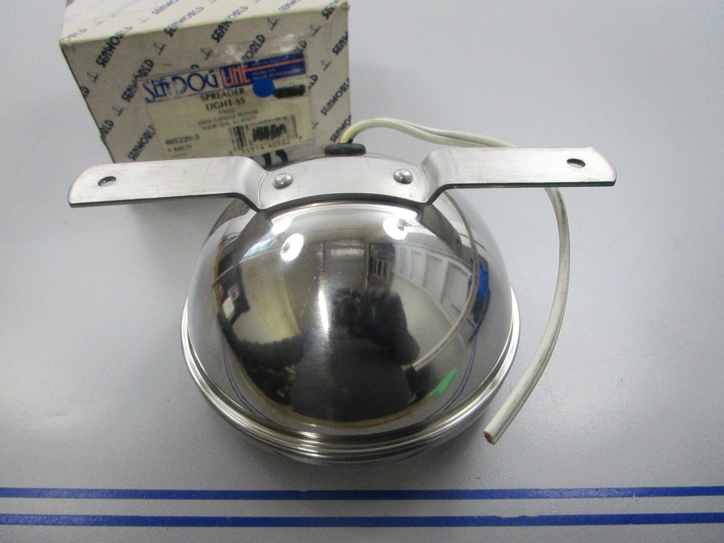 NEW 405220-3 Sea-Dog Spreader SS Light 0810