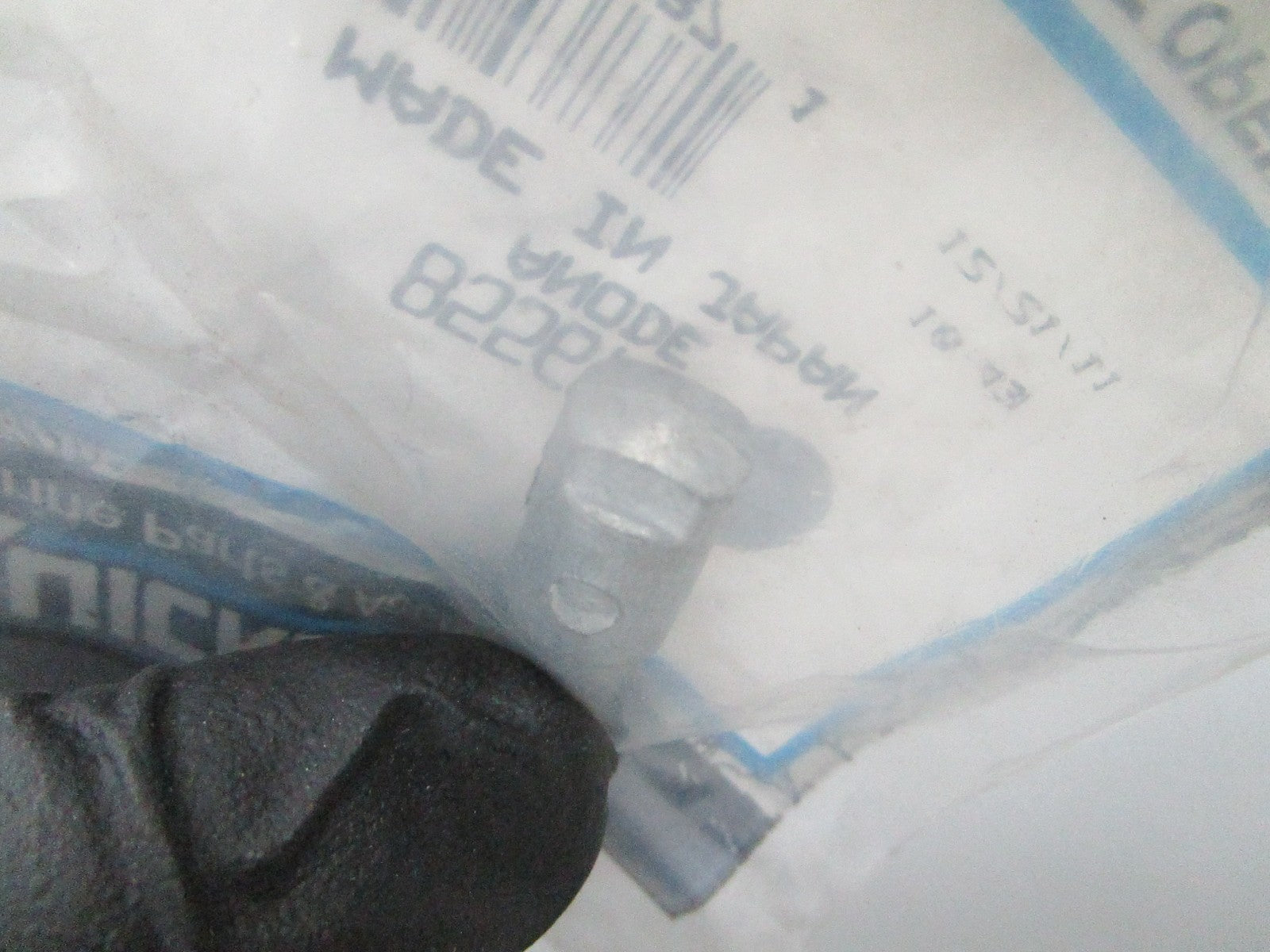 *NEW OEM* 0810 Mercury Quicksilver Anode 855678