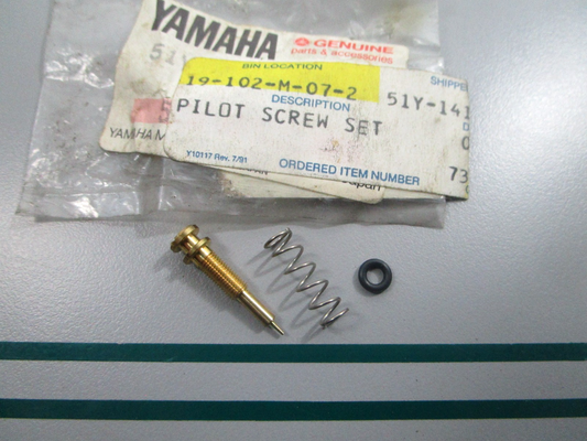 NEW OEM 51Y-14105-00-00 Yamaha Pilot Screw 0810