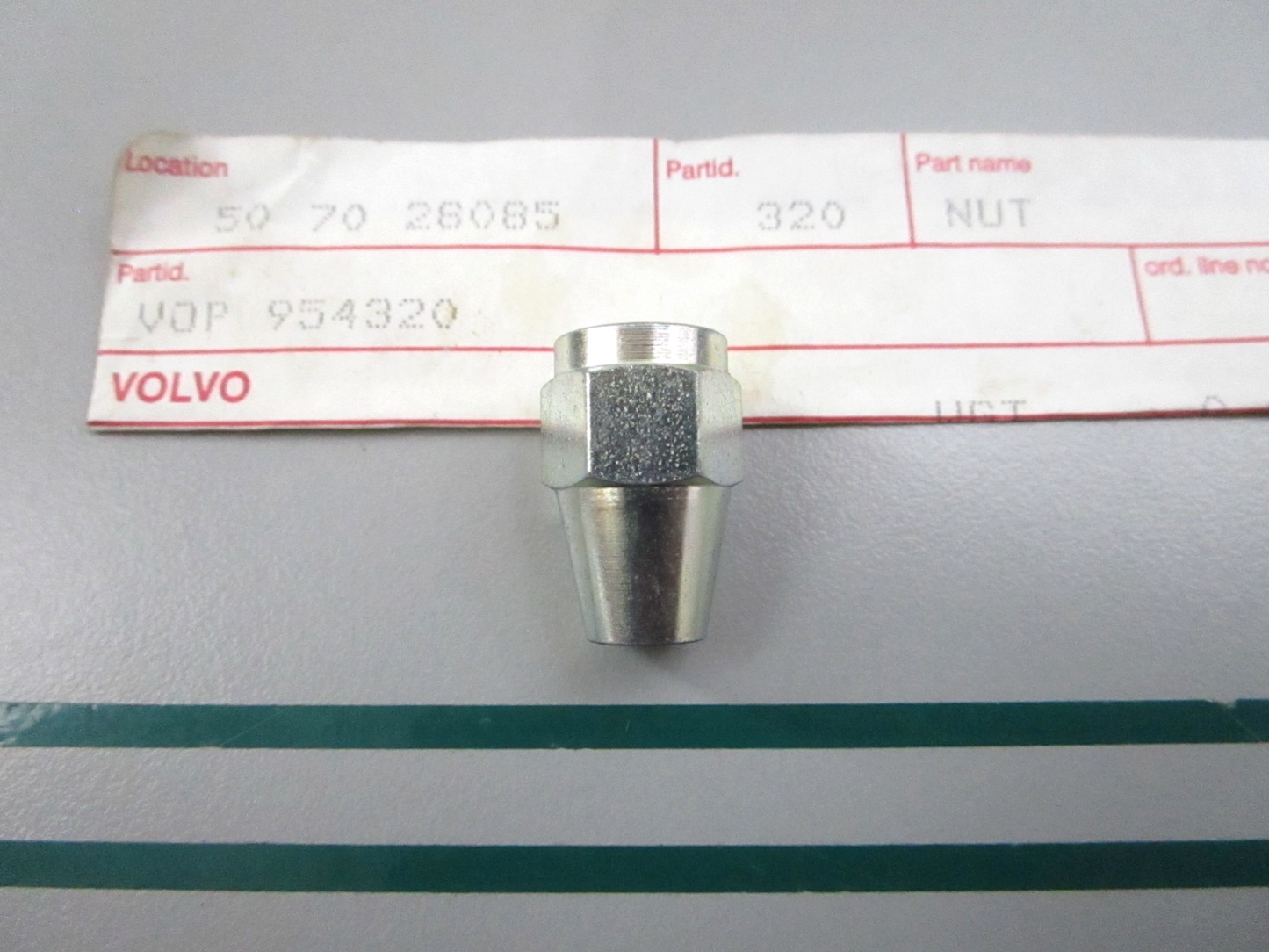 NEW OEM 954320 Volvo Penta Nut 0810