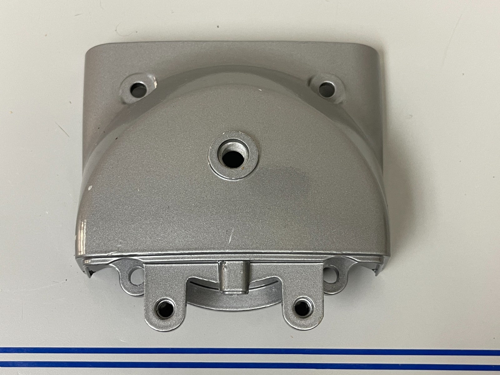 NEW OEM 3854401 3852291 Volvo Penta Upper Gear Bearing Cover 0720