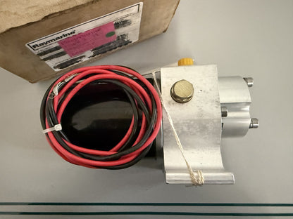 NEW OEM M81120 Raymarine Type 1 12V Hydraulic Pump 0820