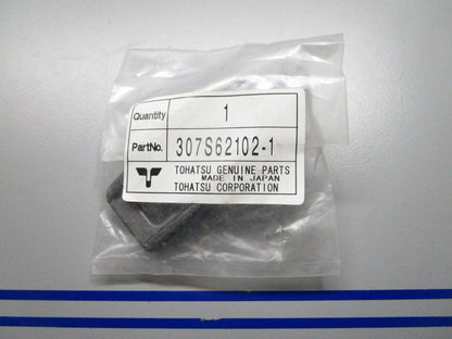 *NEW OEM* 0810 Tohatsu Clamp Screw Handle 307562102-1