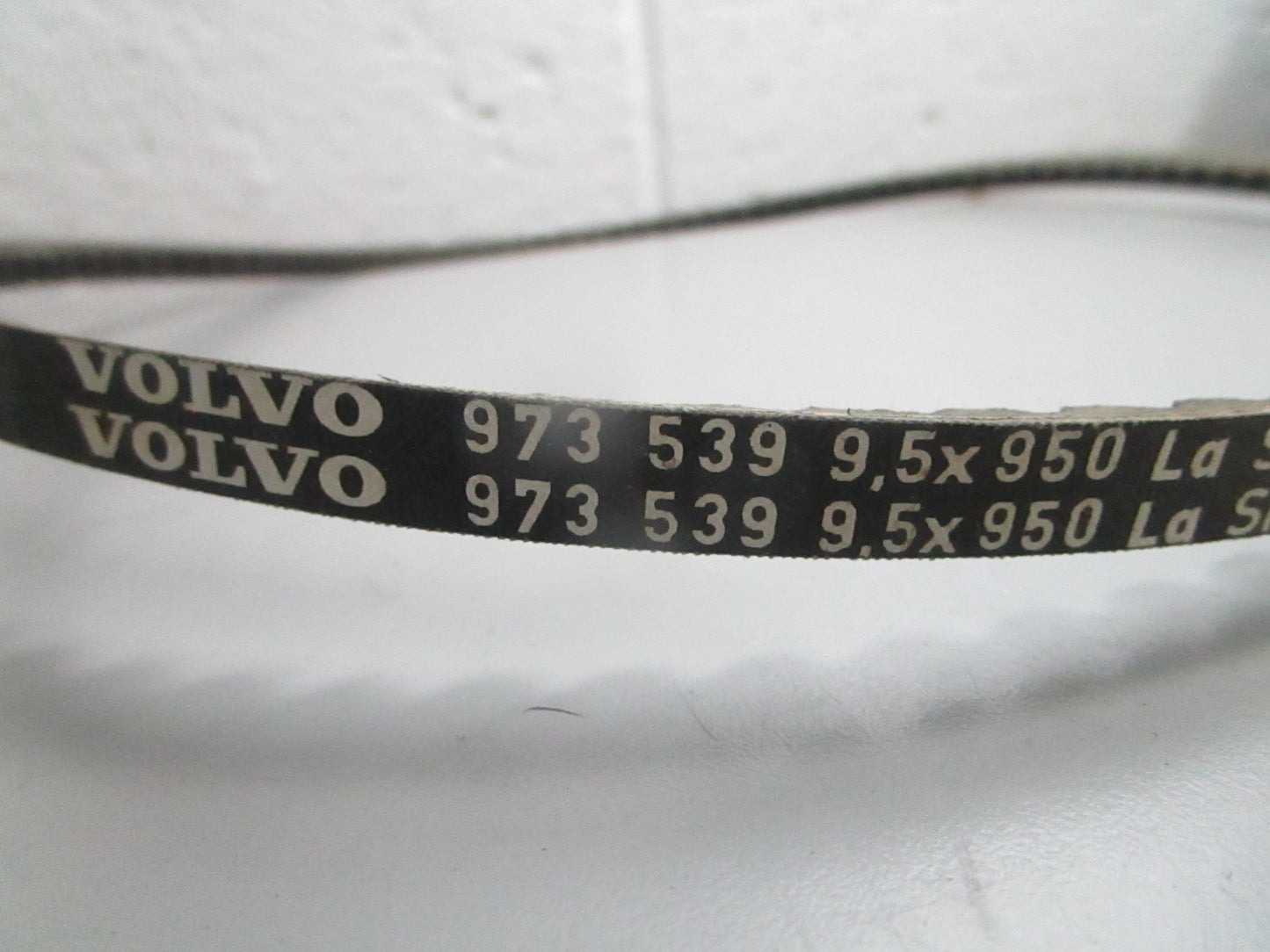 *NEW OEM* 0820 Volvo Penta V-Belt 973539