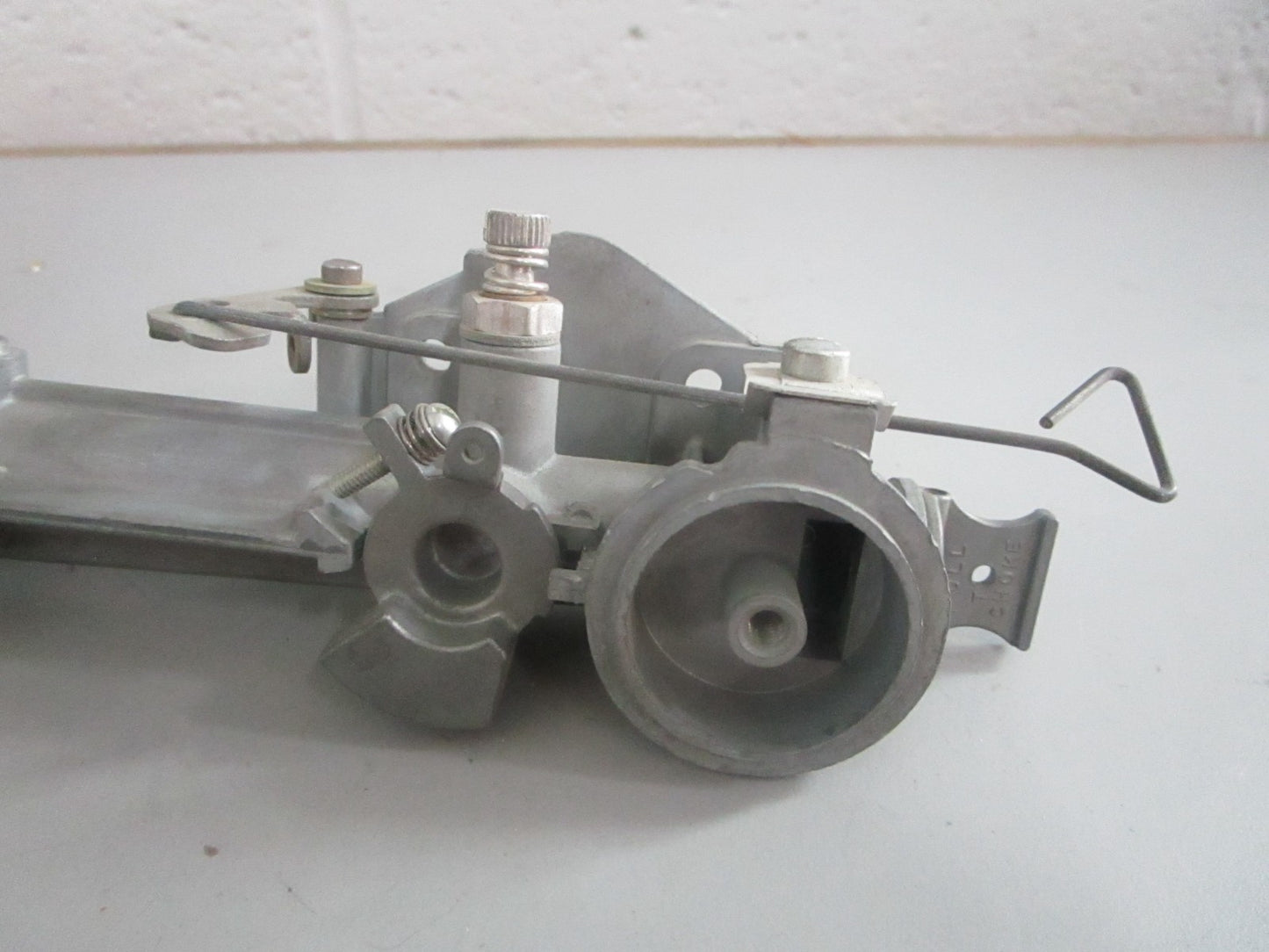 NEW OEM 295276 Briggs & Stratton Carburetor Assy 0820