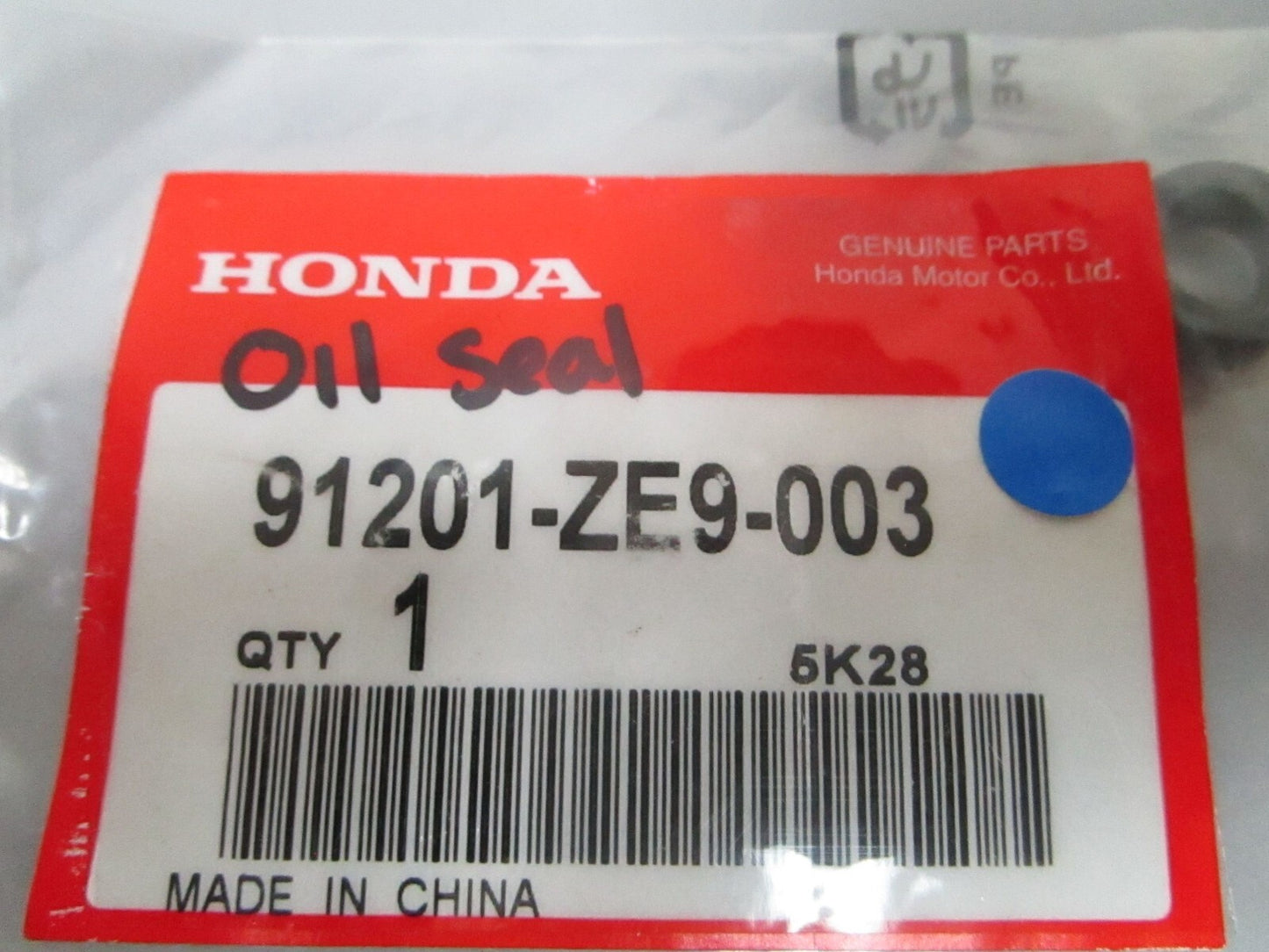 *NEW OEM* 0770 Honda Oil Seal 91201-ZE9-003