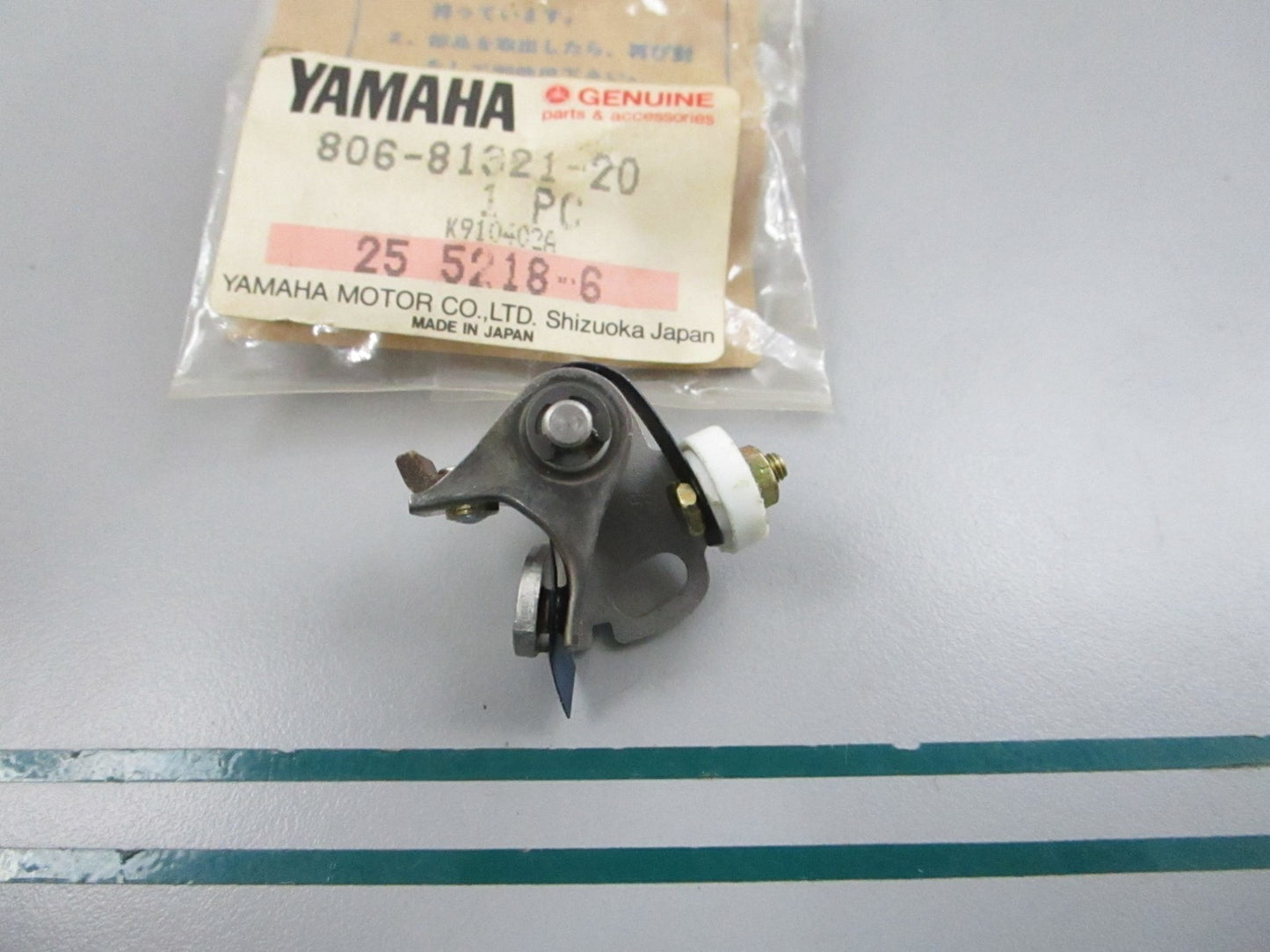 NEW OEM 806-81321-20-00 Yamaha Contact Point Set 0810