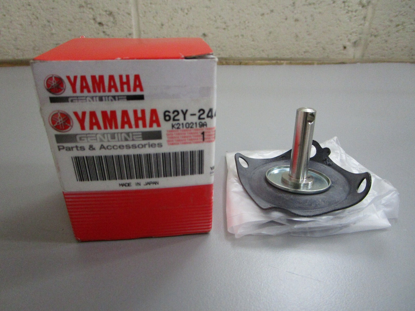 *NEW OEM* 0820 Yamaha Diaphragm 62Y-24411-02-00