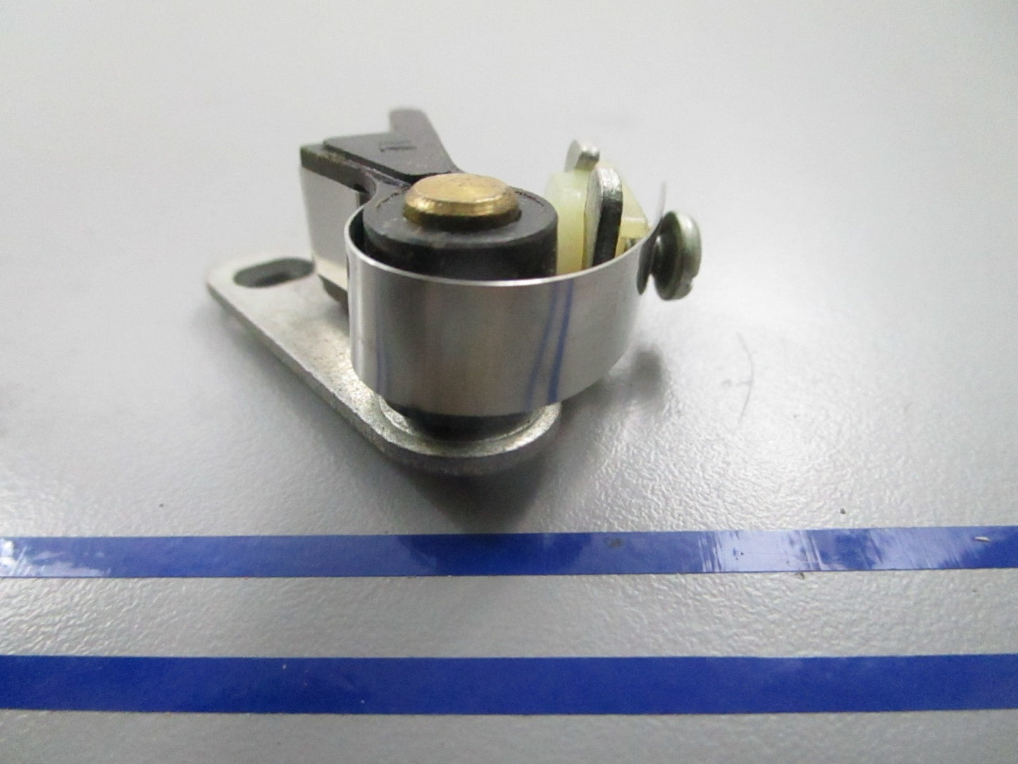 *NEW OEM* 0810 Tecumseh Breaker Point 32011A