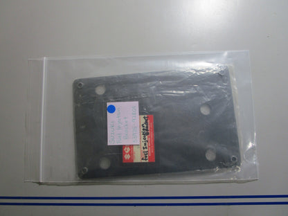 *NEW OEM* 0810 Suzuki Fuel Injection Bracket 33925-92E01