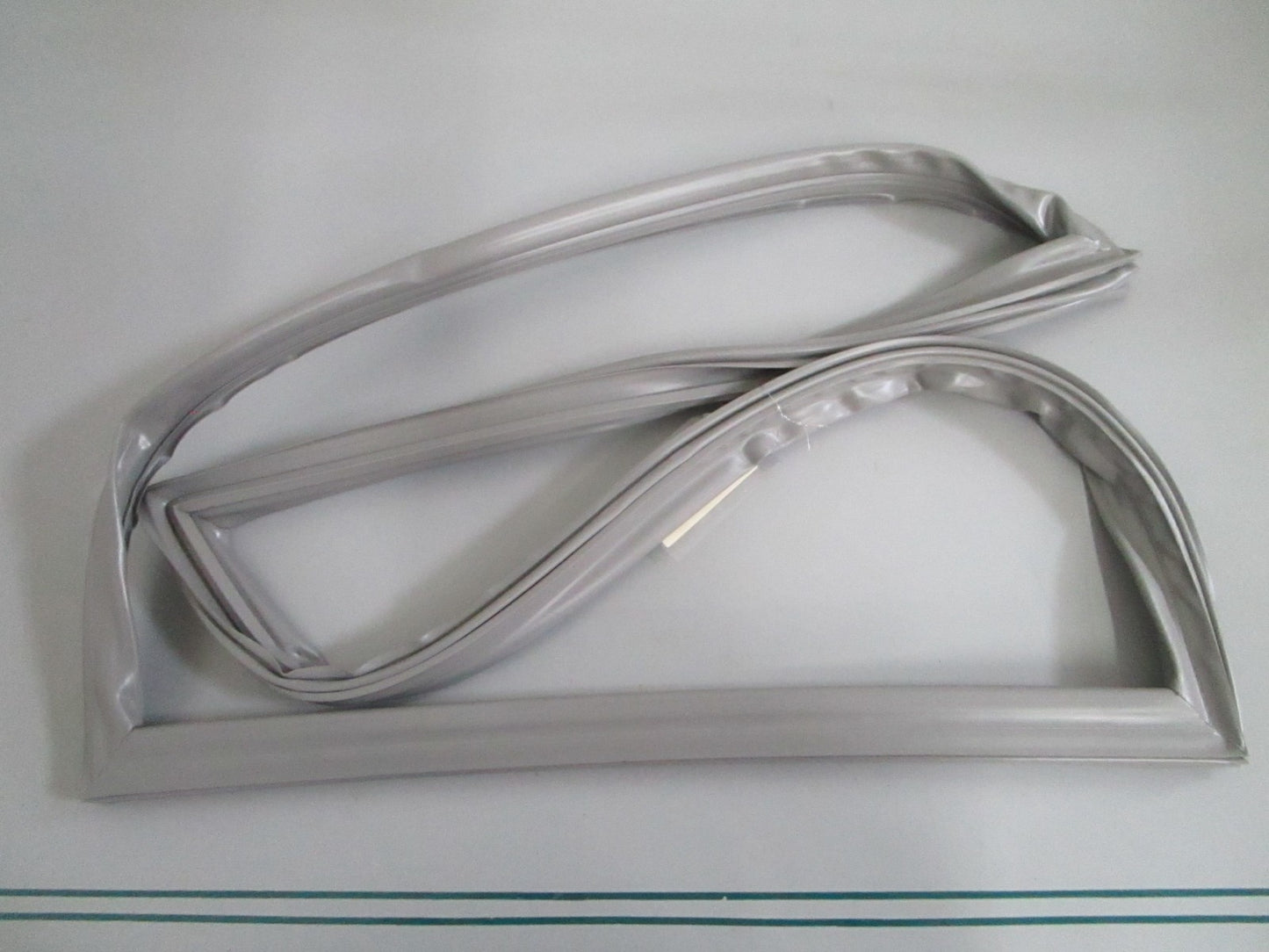 Whirlpool NEW OEM Refrigerator Freezer Door Gasket Gray W11574983 NOS Part 0820