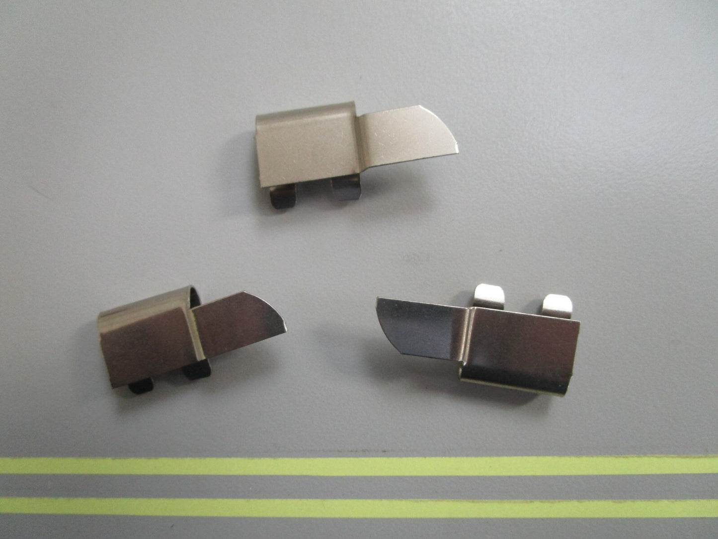 *NEW OEM* (LOT OF 3) 0810 OMC Johnson Evinrude Spring Clip 316362 0316362