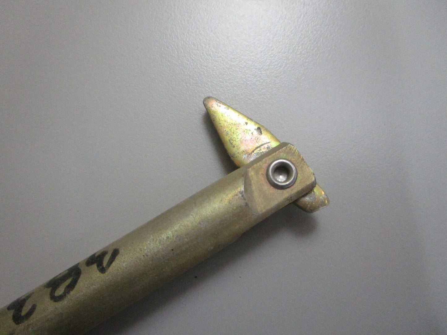 *NEW OEM* 0810 OMC Johnson Evinrude Rod & Retainer 383568 0383568