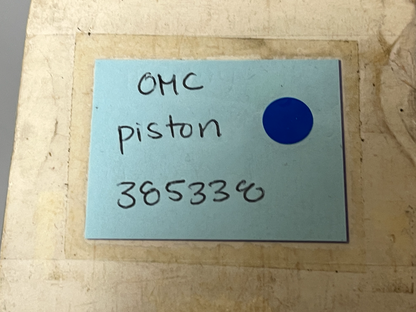*NEW OEM* 0670 OMC Johnson Evinrude Piston 385338 0385338