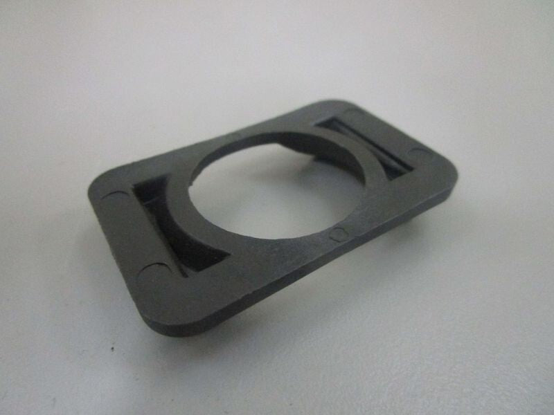 *NEW OEM* 0770 Volvo Penta Retainer 3854601