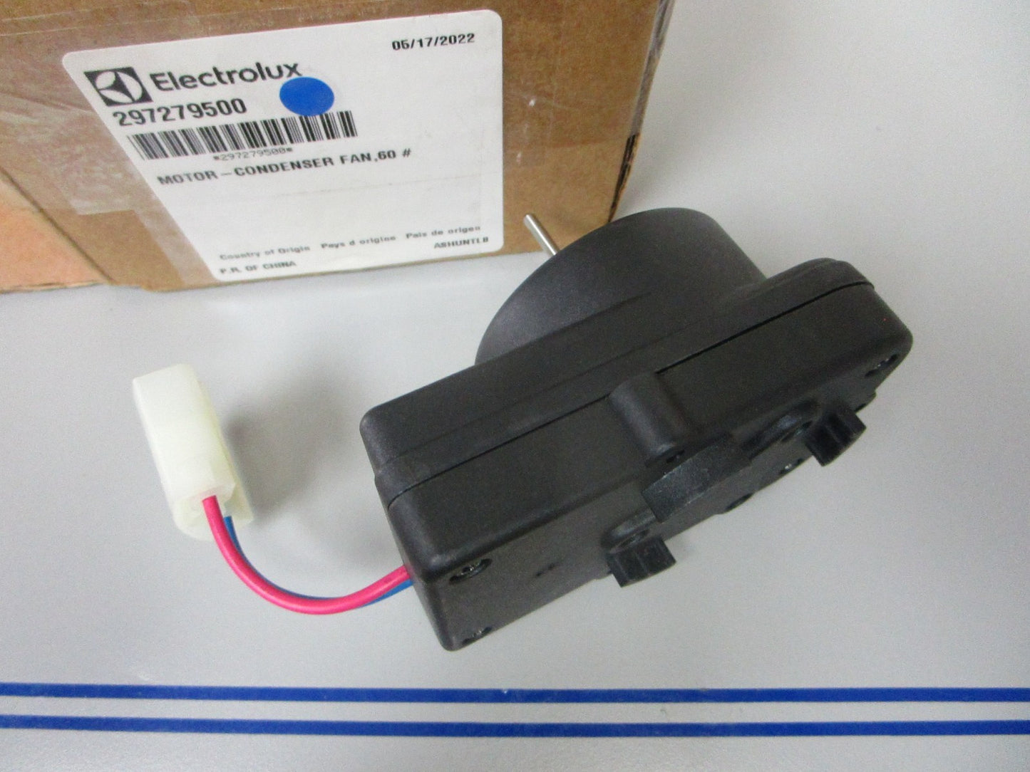 *NEW OEM* 0720 Electrolux Condenser Fan Motor 297279500