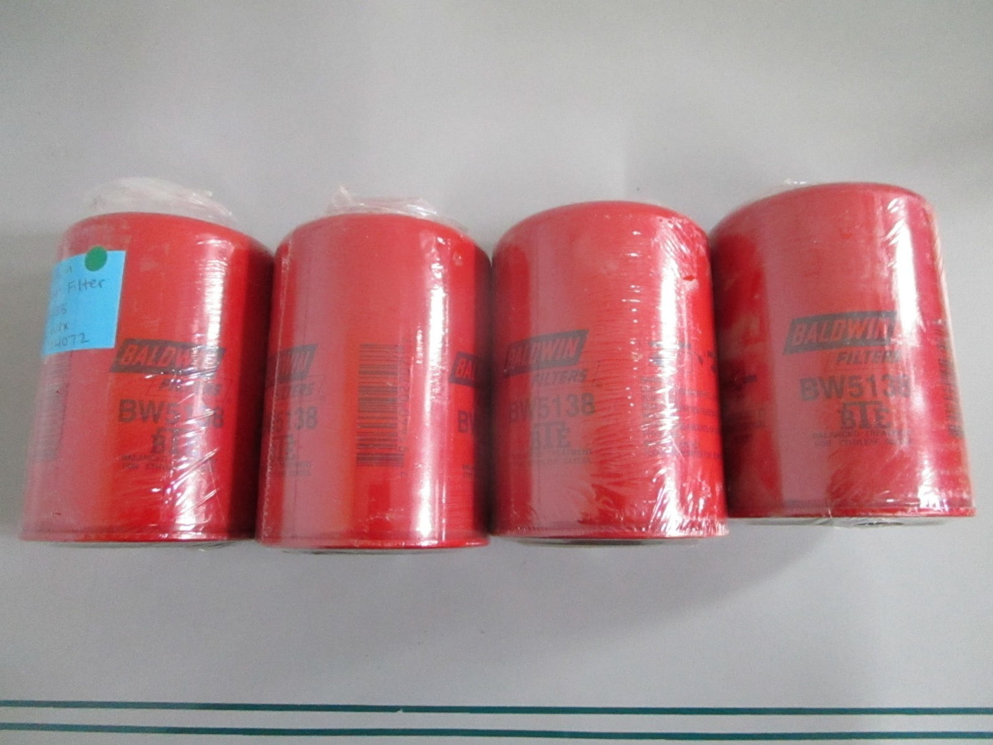 NEW (LOT OF 4) BW5138 Baldwin Coolant Filter Rep: 24072 Wix 0820