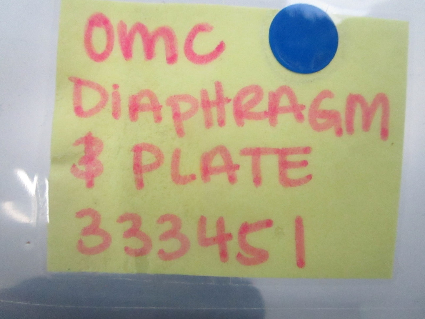 *NEW OEM* 0810 OMC Johnson Evinrude Diaphragm & Plate 333451 0333451