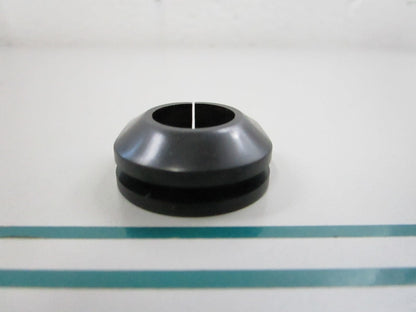 NEW OEM 25-17227 Mercury Quicksilver Grommet 0810