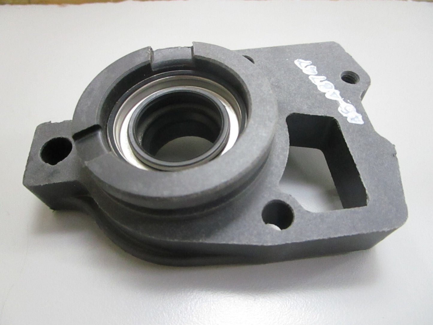 *NEW OEM* 0820 Mercury Quicksilver Water Pump Base 46-48747A 1