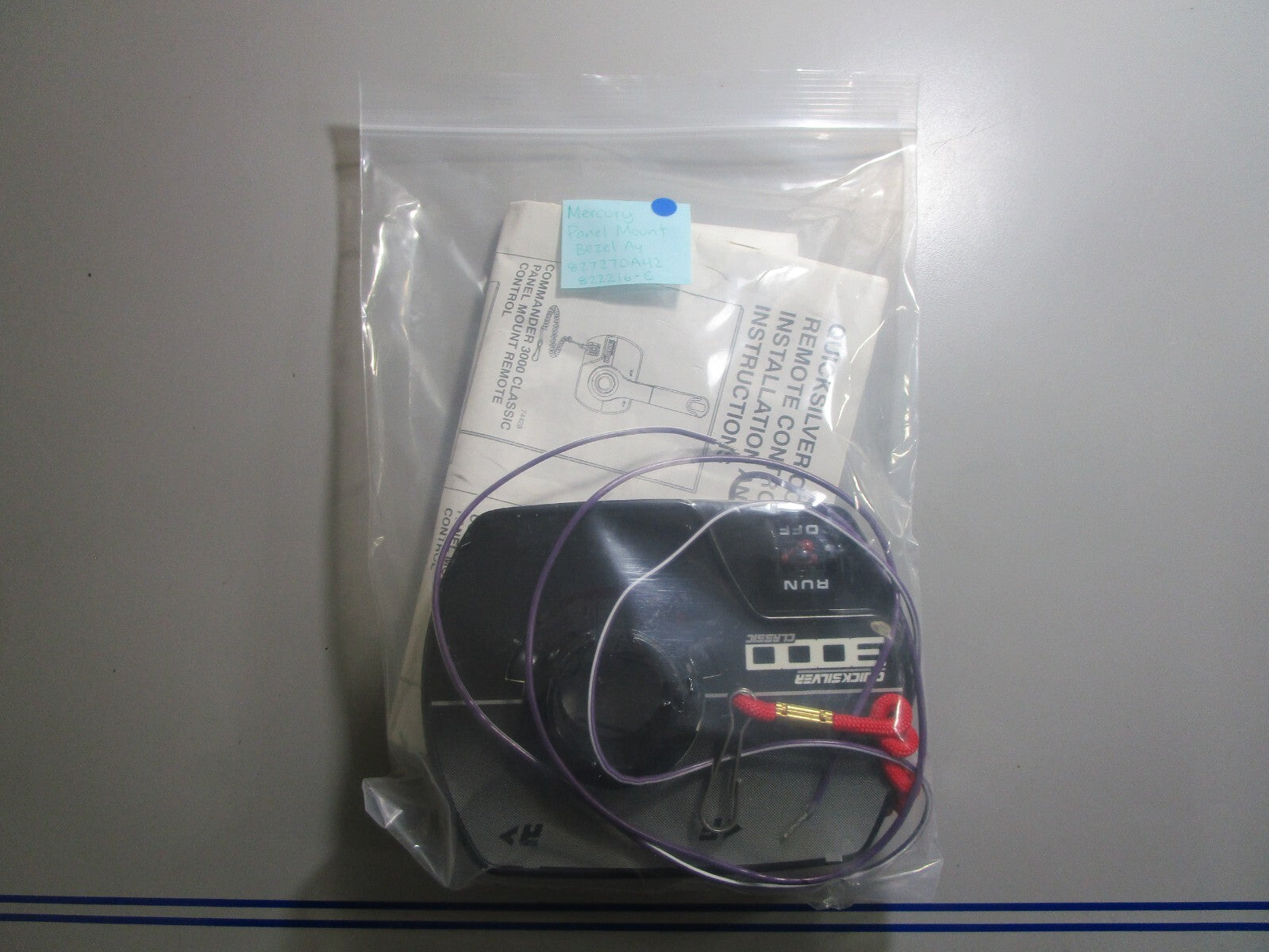 *NEW OEM* 0810 Mercury Quicksilver Panel Mount Bezel Ay 827280A42 822216-C