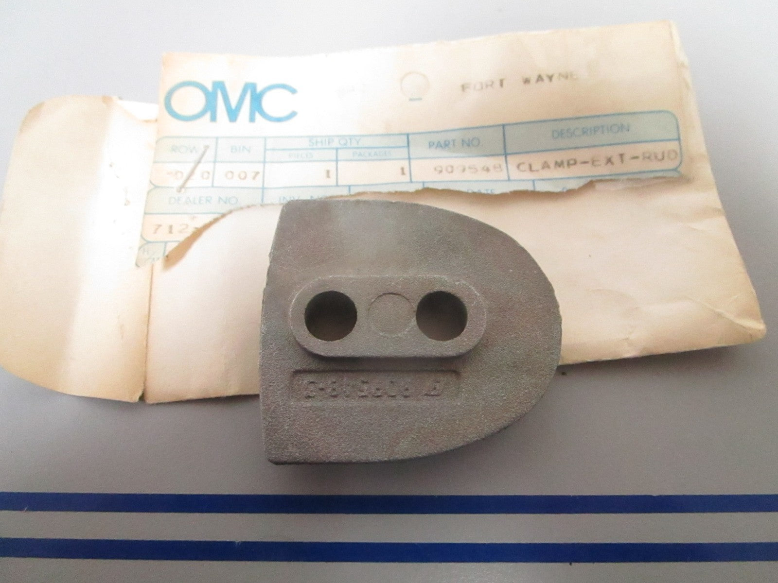 NEW OEM 909548 0909548 OMC Johnson Evinrude Rudder Clamp 0810