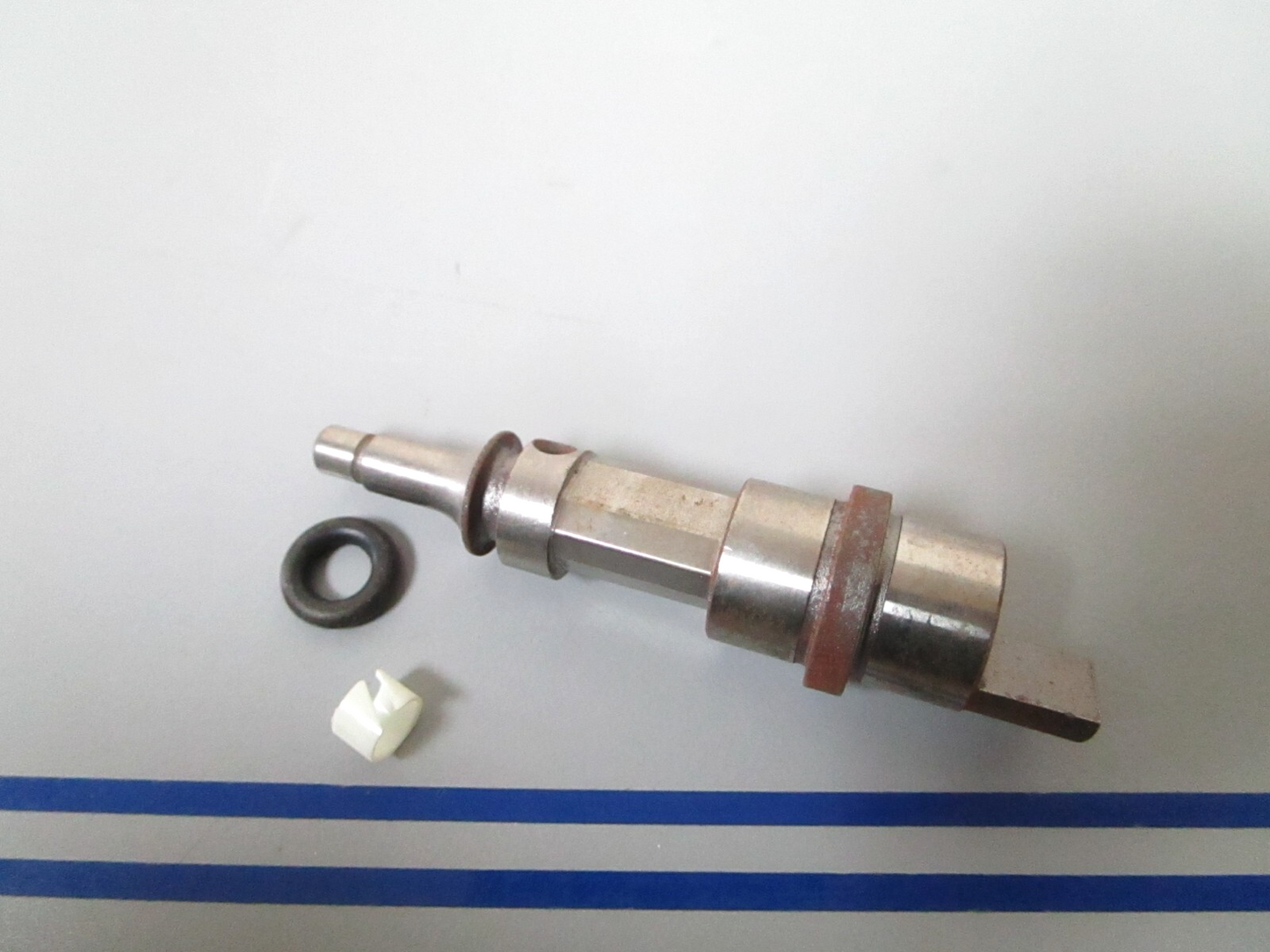 *NEW OEM* 0810 Mercury Quicksilver Distributor Cam Shaft 393-1779A2