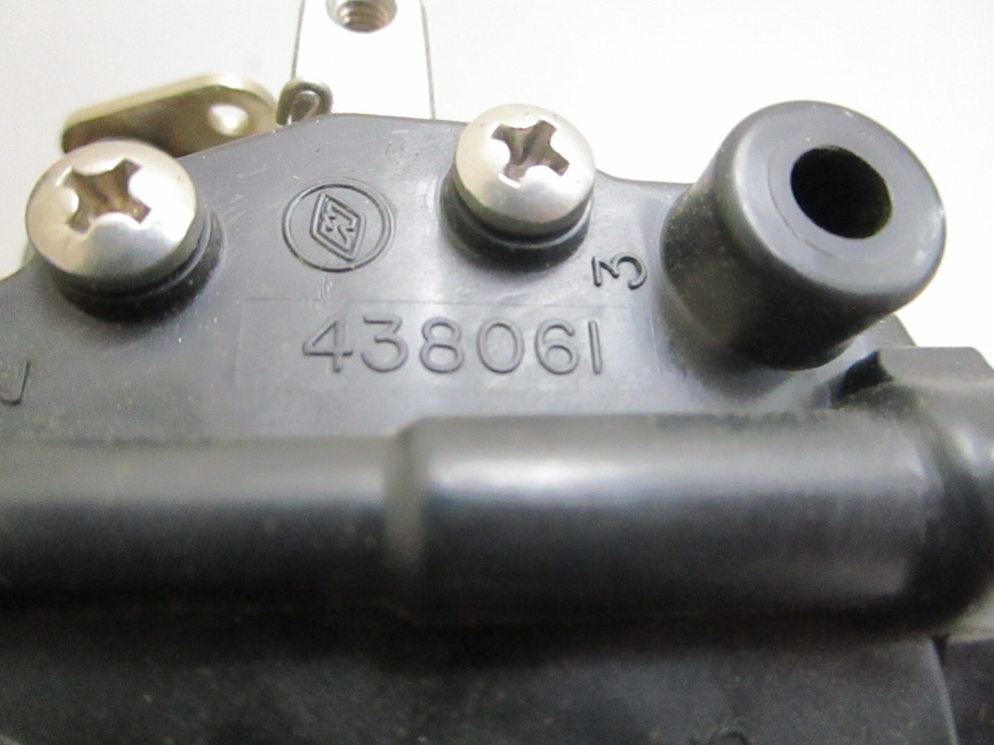 *NEW OEM* 0820 OMC Johnson Evinrude Carburetor Assy 436779 0436779
