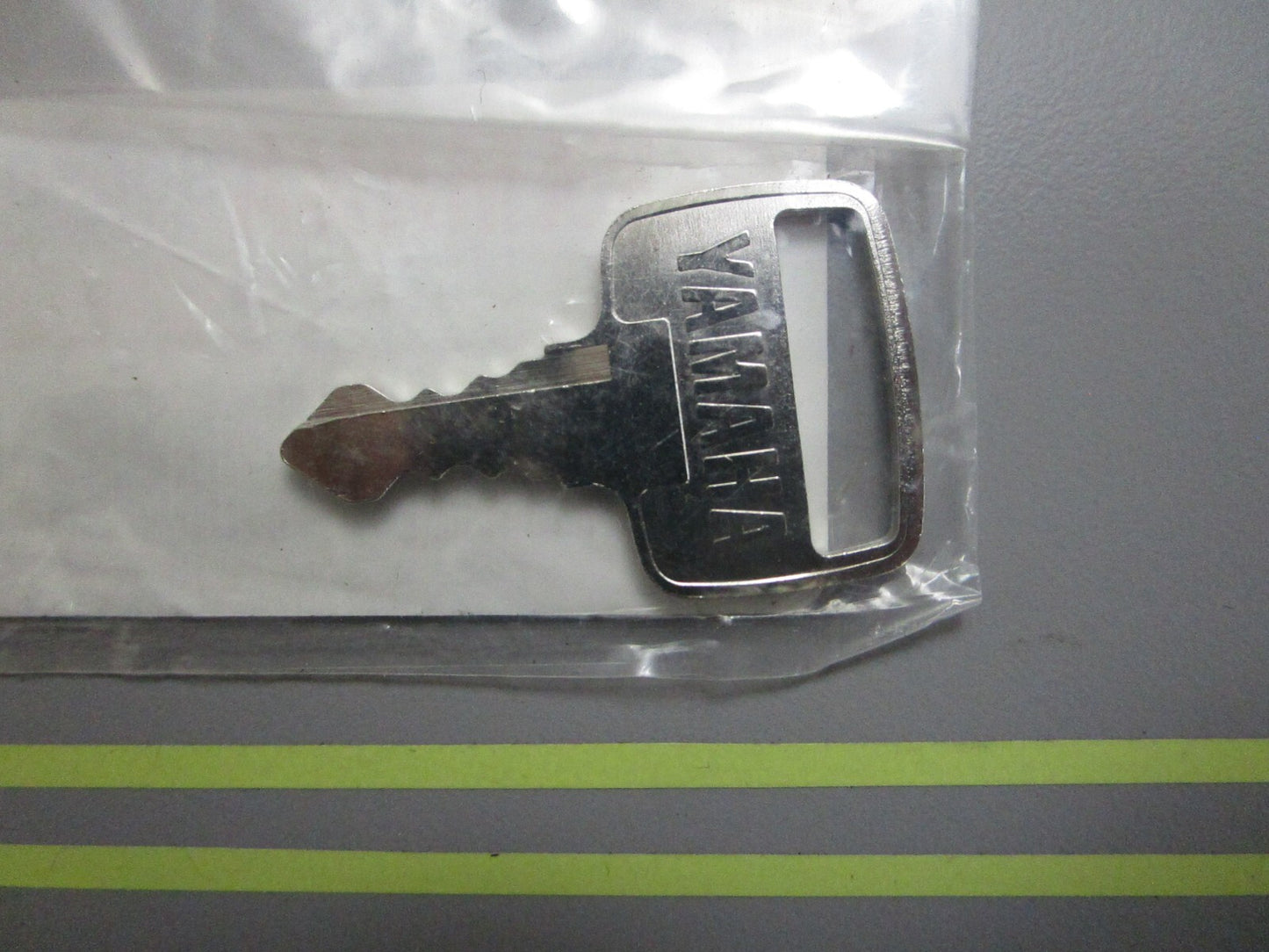 *NEW OEM* 0810 Yamaha Key #465 90890-55834-00