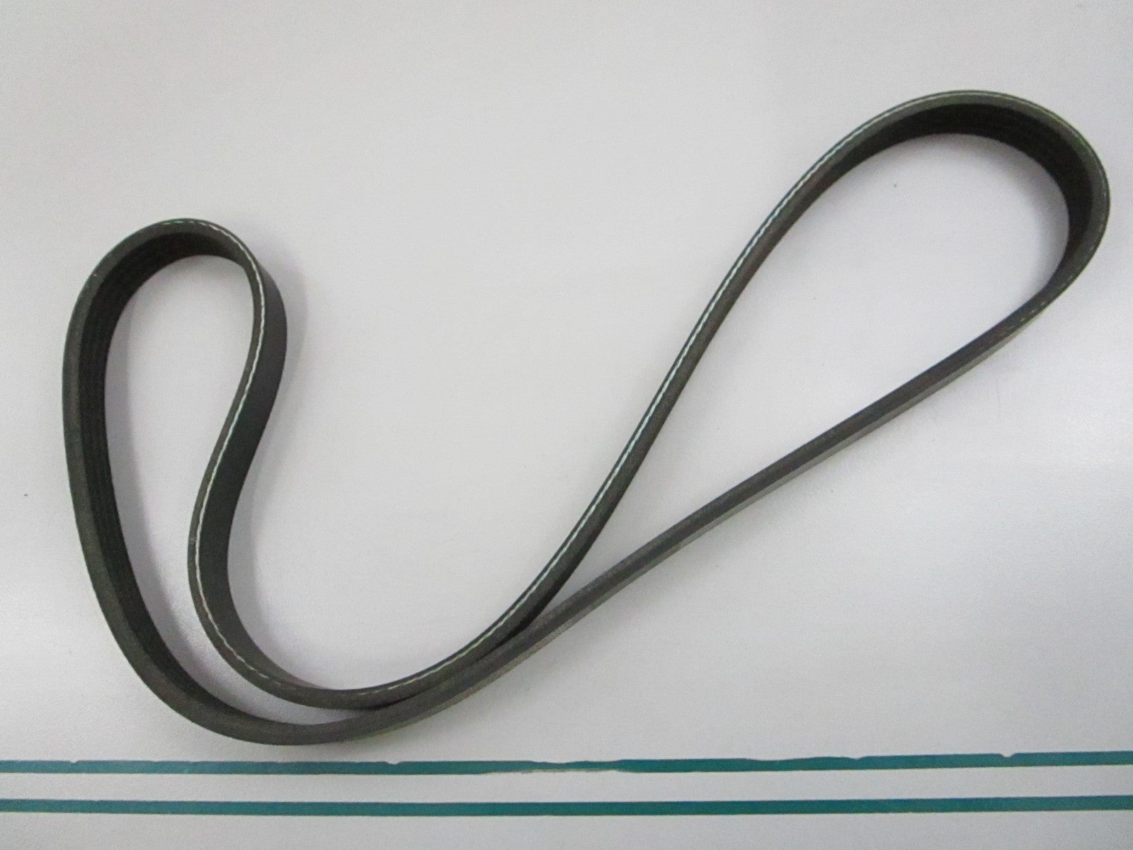 Gates K040360 Micro-V Serpentine Belt 4-Rib 36.6in NEW 0810