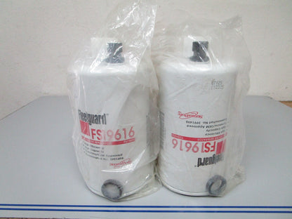 NEW OEM FS19616 Fleetguard Fuel Filter Water Separator (LOT OF 2) 0720