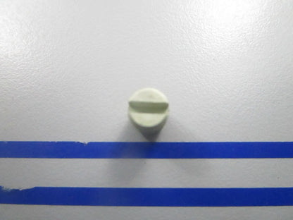 *NEW OEM* 0810 OMC Johnson Evinrude Motor Plug 303125 0303125