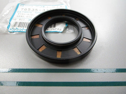 NEW OEM 76535-33530 Kubota Oil Seal 0810
