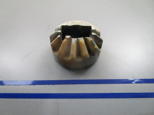 *NEW OEM* 0810 OMC Johnson Evinrude Tiller Handle Gear 319035 0319035