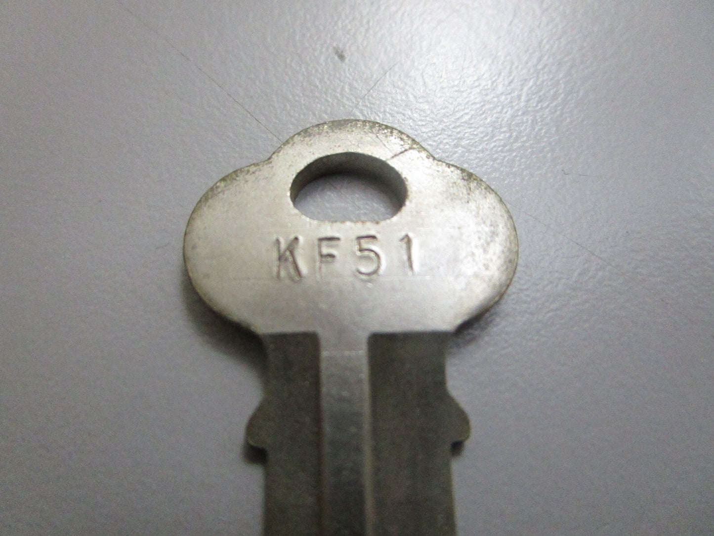 *NEW OEM* 0810 OMC Johnson Evinrude Ignition Key KF51 501566 0501566