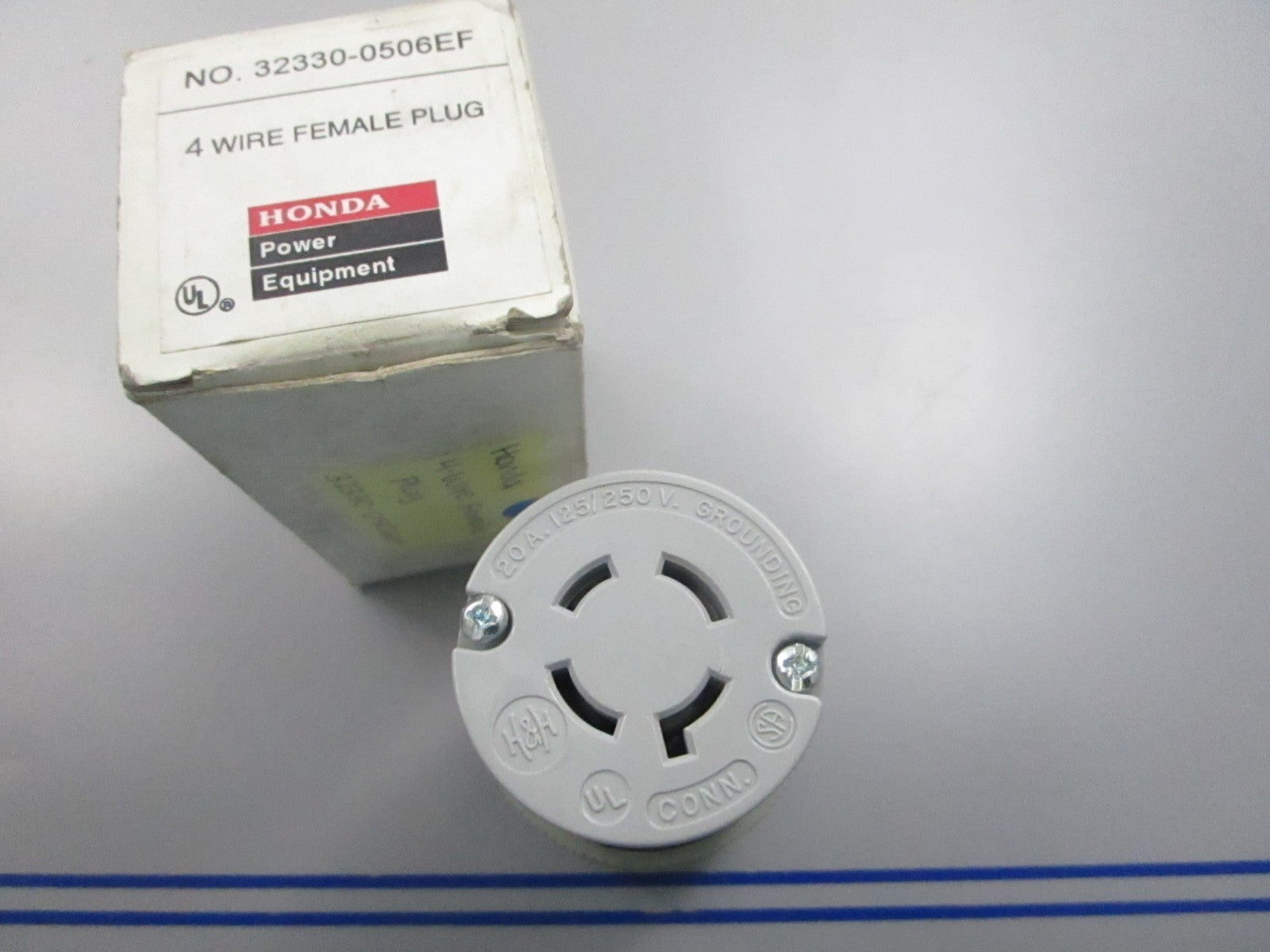 NEW OEM 32330-0506EF Honda 4-Wire Female Plug 0810