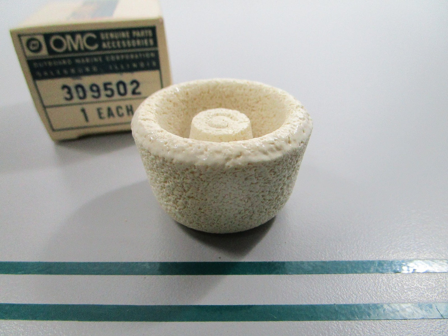 NEW OEM 309502 0309502 OMC Johnson Evinrude Filter 0810