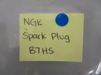 *NEW OEM* (LOT OF 4) 0820 NGK Spark Plug B7HS