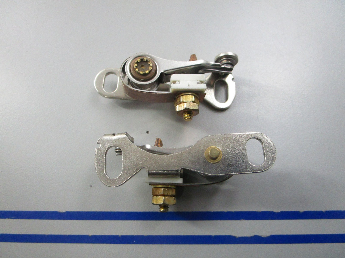 NEW (LOT OF 2) 18-5318 Replaces: Crusader 3000124 Contact Set 0810