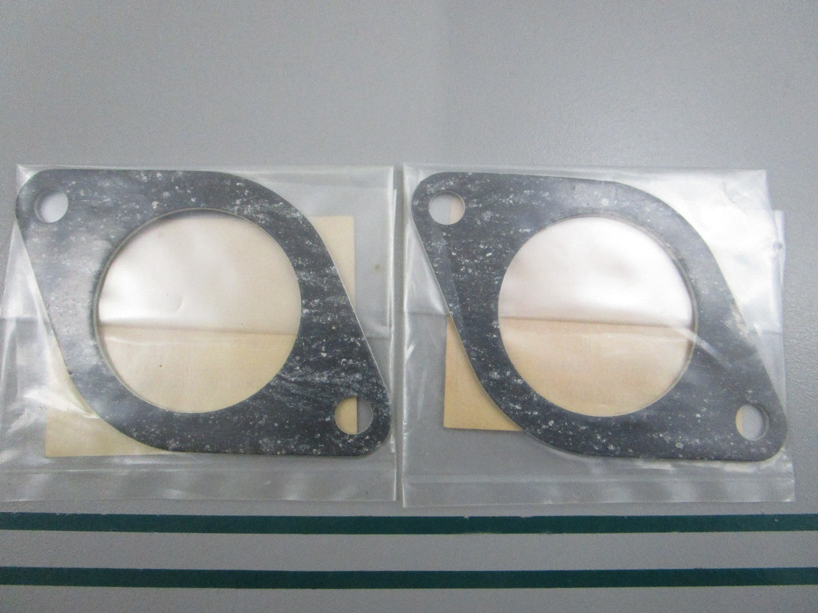 NEW OEM (LOT OF 2) 346-02011-0 346020110 Tohatsu Carburetor Gasket 0810