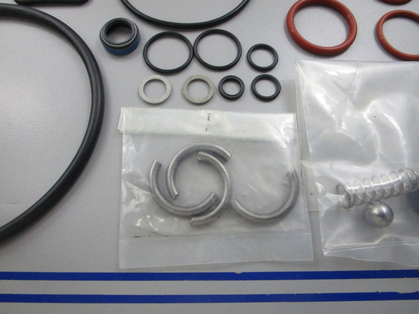 NEW 9-74301 Rep: Mercruiser 26-76709A2 Mallory Bravo Gear Housing Seal Kit 0810