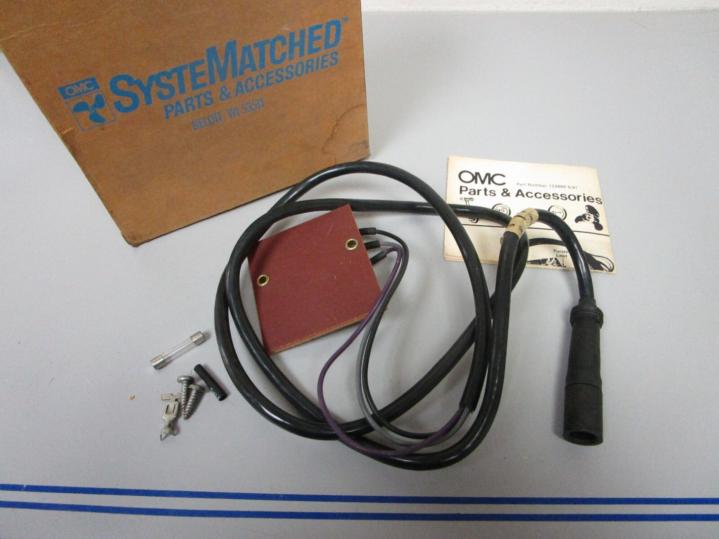 *NEW OEM* 0810 OMC Johnson Evinrude Wire & Fuse Tach Kit 173611 0173611