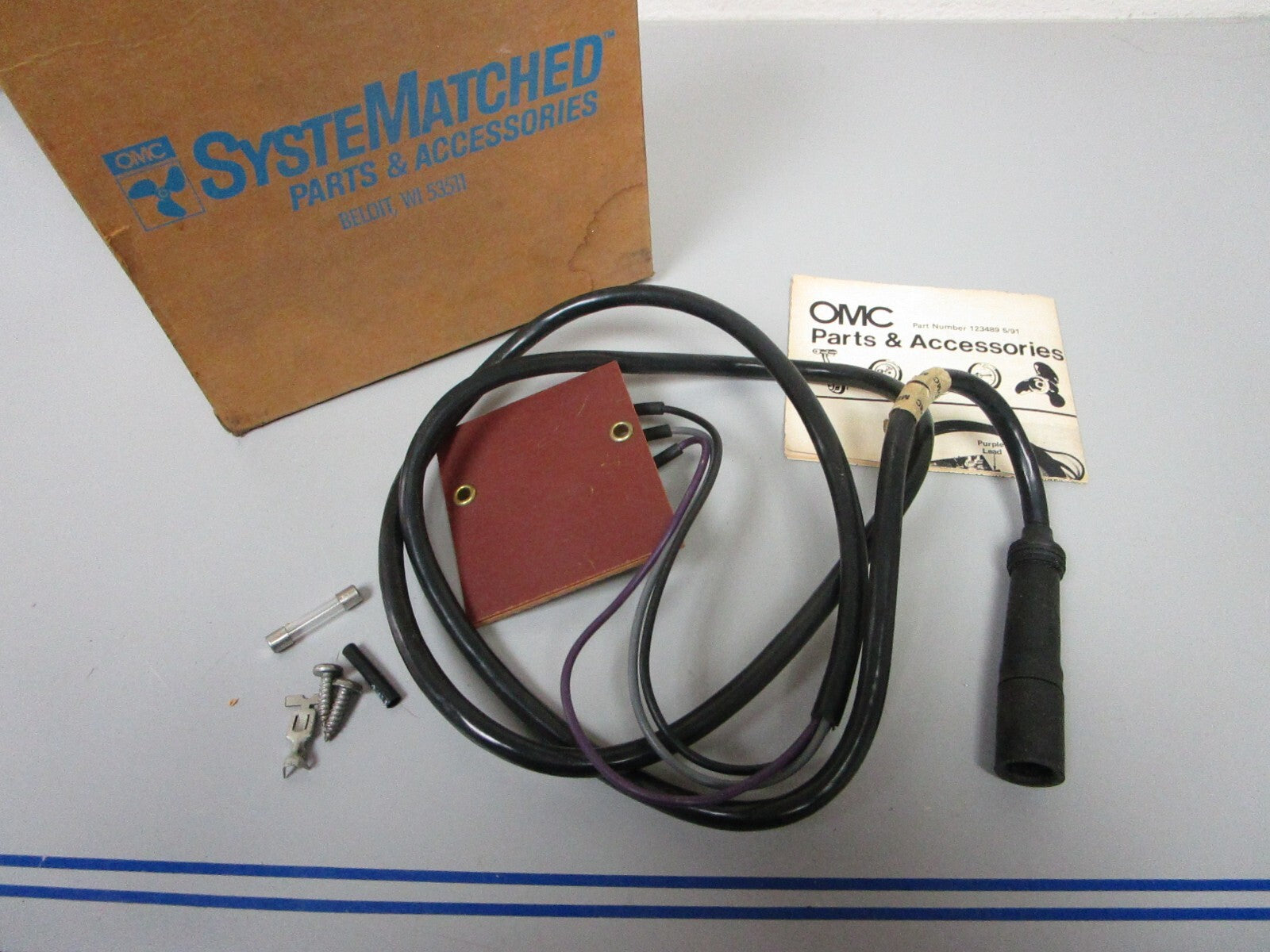 *NEW OEM* 0810 OMC Johnson Evinrude Wire & Fuse Tach Kit 173611 0173611